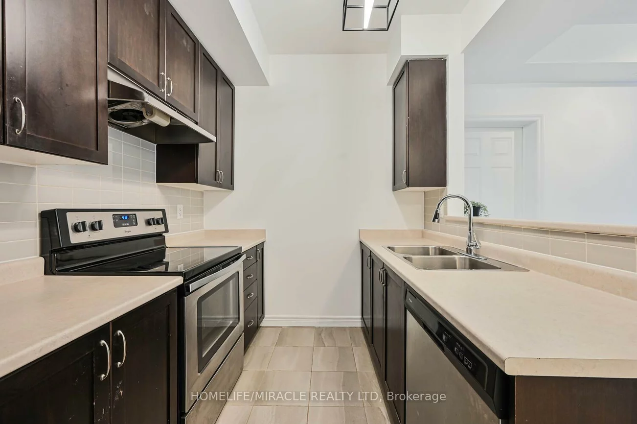 250, Sunny Meadow, Sandringham-Wellington, Brampton