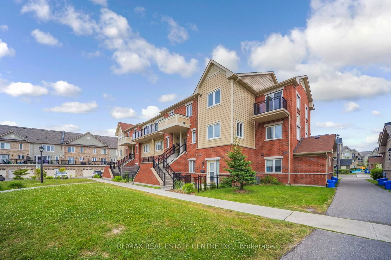 250, Sunny Meadow, Sandringham-Wellington, Brampton