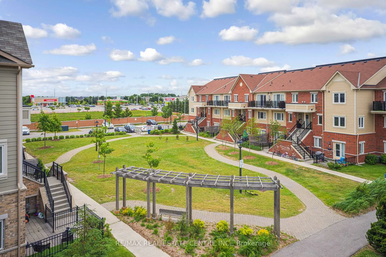 250, Sunny Meadow, Sandringham-Wellington, Brampton