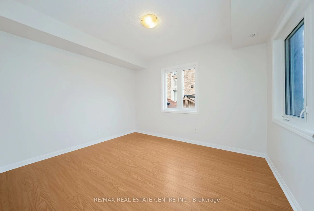 250, Sunny Meadow, Sandringham-Wellington, Brampton