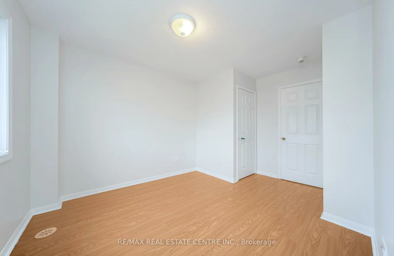 250, Sunny Meadow, Sandringham-Wellington, Brampton