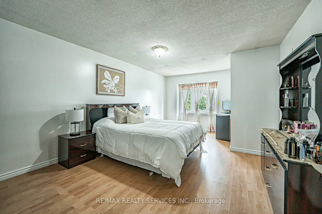 10, Shirley, Heart Lake East, Brampton