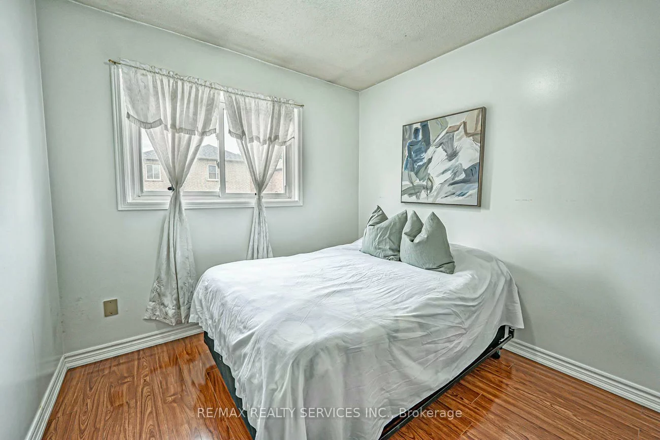 10, Shirley, Heart Lake East, Brampton