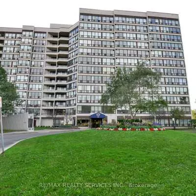 12, Laurelcrest, Queen Street Corridor, Brampton
