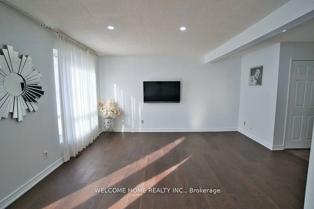 49, Carleton, Bramalea West Industrial, Brampton