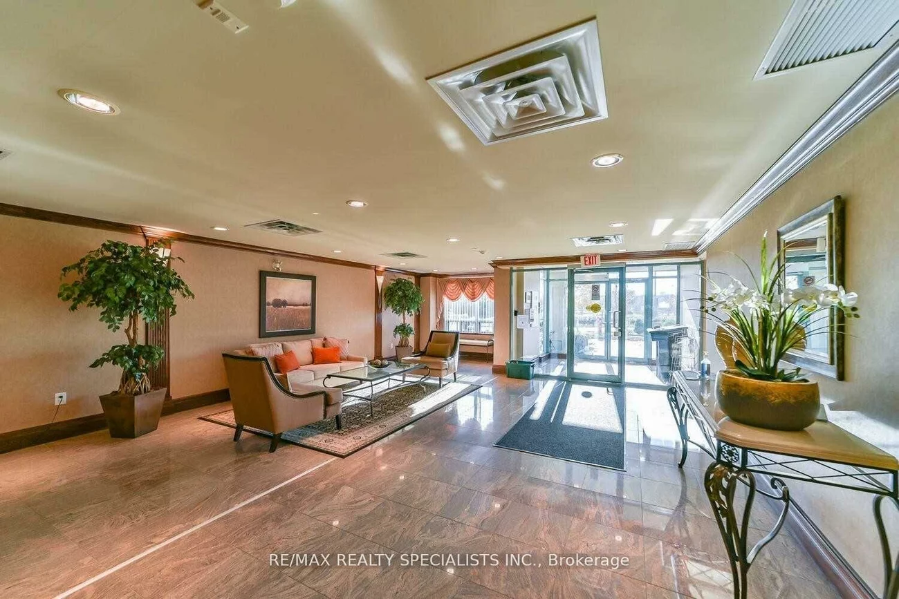 55, Via Rosedale, Sandringham-Wellington, Brampton