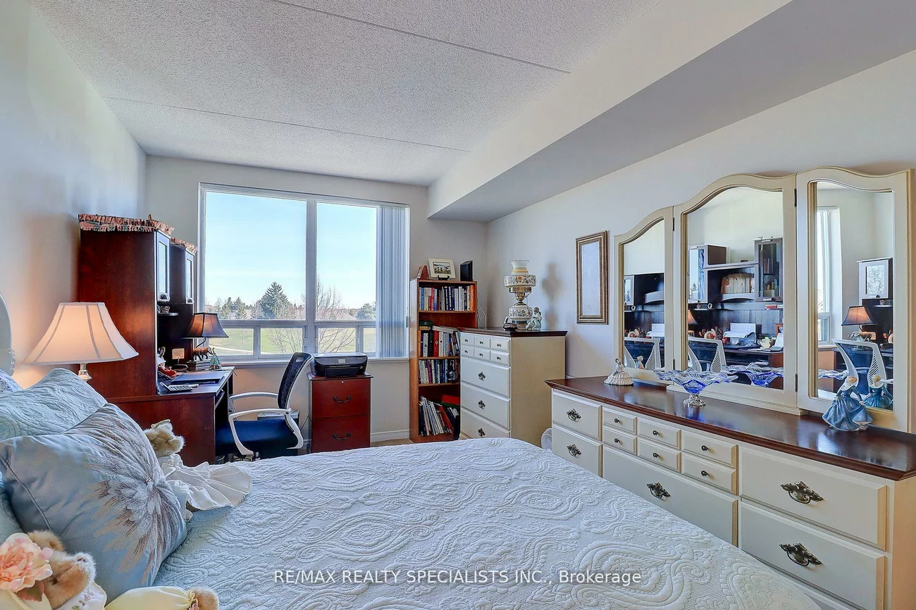 55, Via Rosedale, Sandringham-Wellington, Brampton