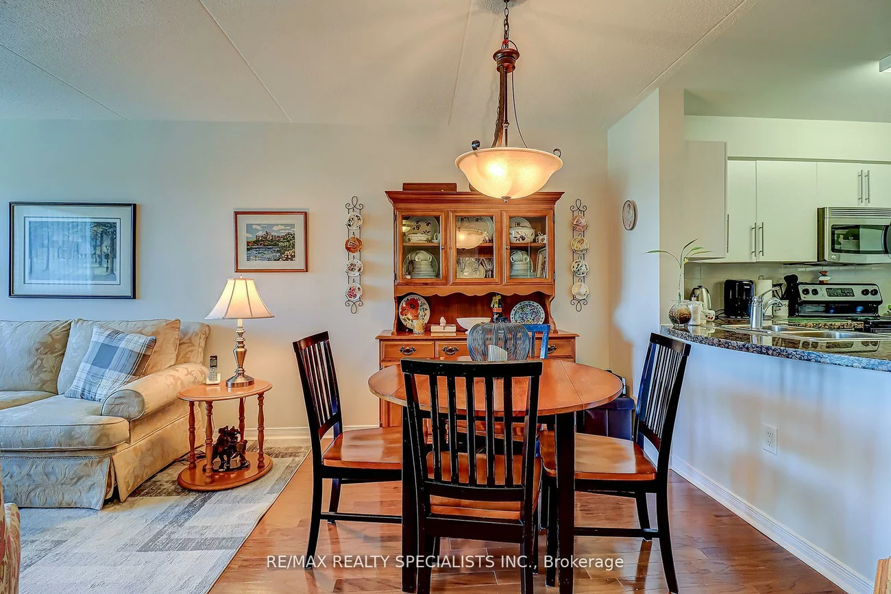 55, Via Rosedale, Sandringham-Wellington, Brampton