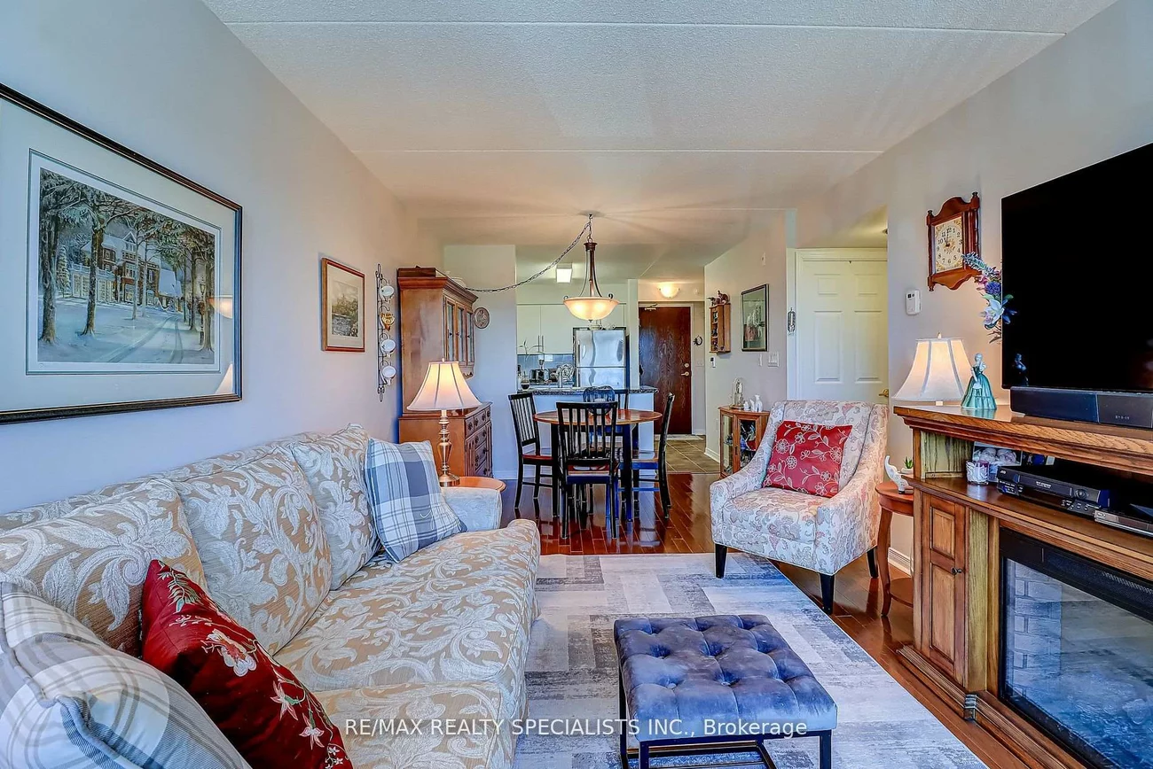 55, Via Rosedale, Sandringham-Wellington, Brampton