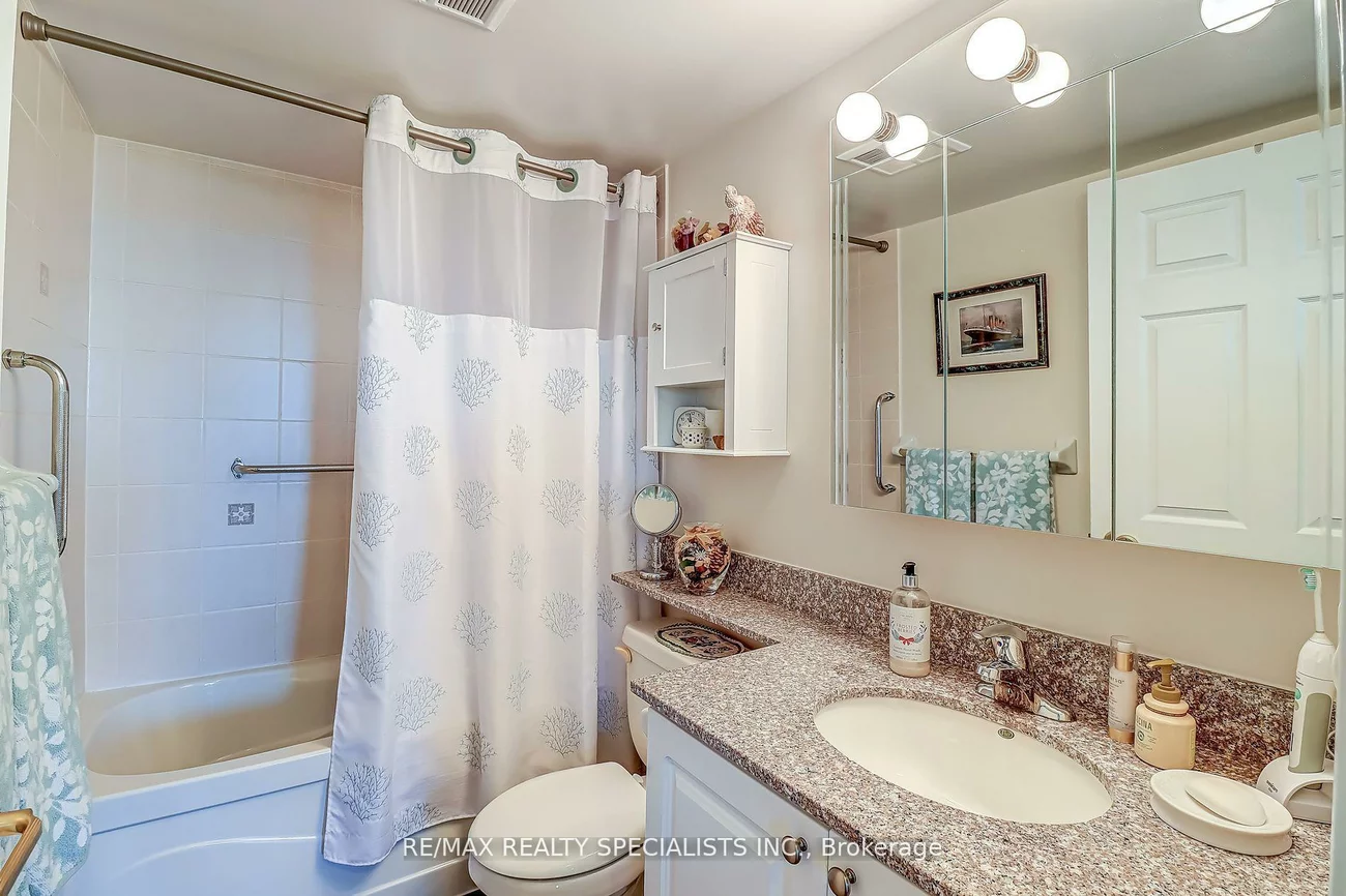 55, Via Rosedale, Sandringham-Wellington, Brampton