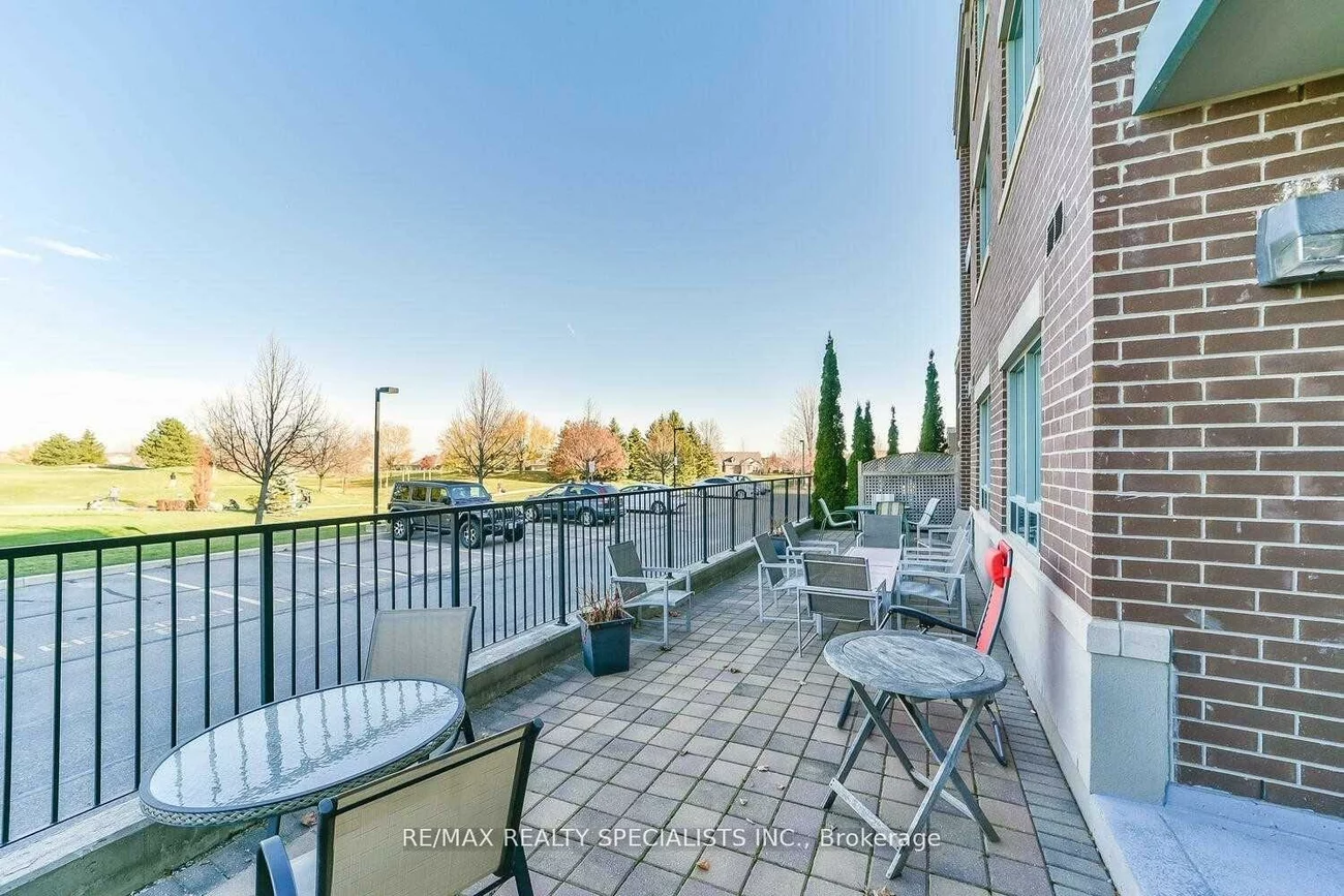 55, Via Rosedale, Sandringham-Wellington, Brampton