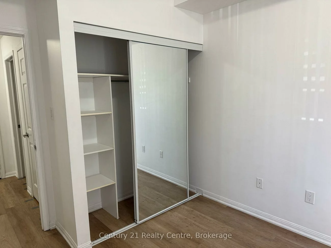 250, Sunny Meadow, Sandringham-Wellington, Brampton