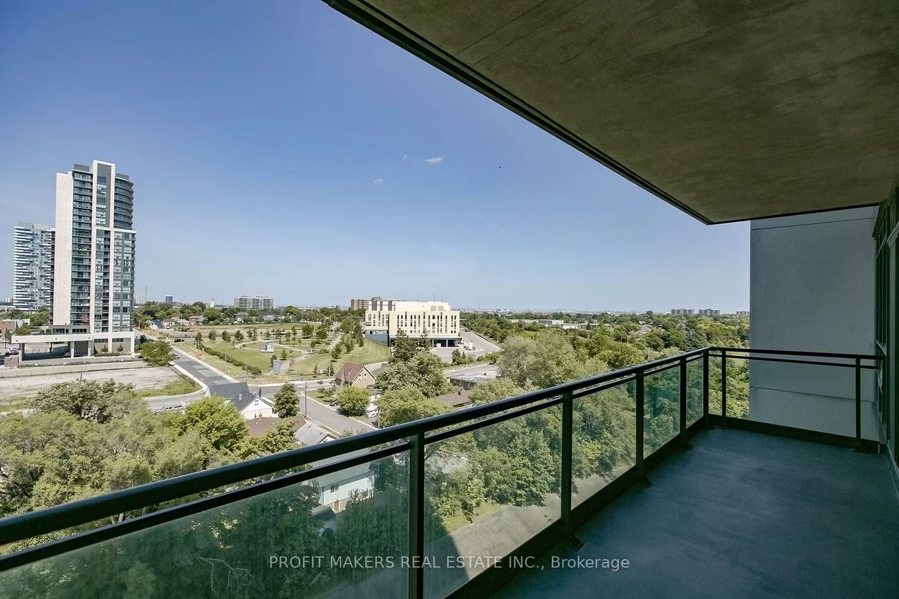 100, John, Downtown Brampton, Brampton