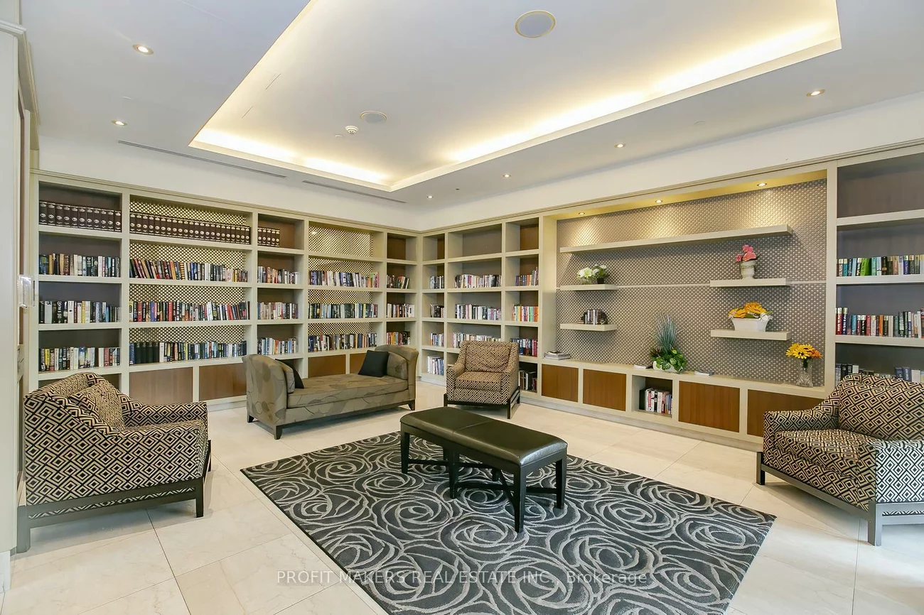 100, John, Downtown Brampton, Brampton