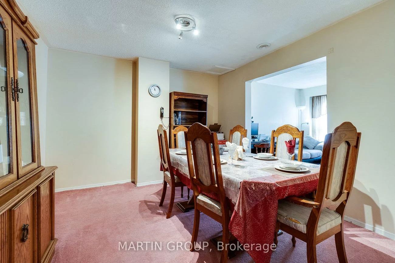 46, Dearbourne, Southgate, Brampton