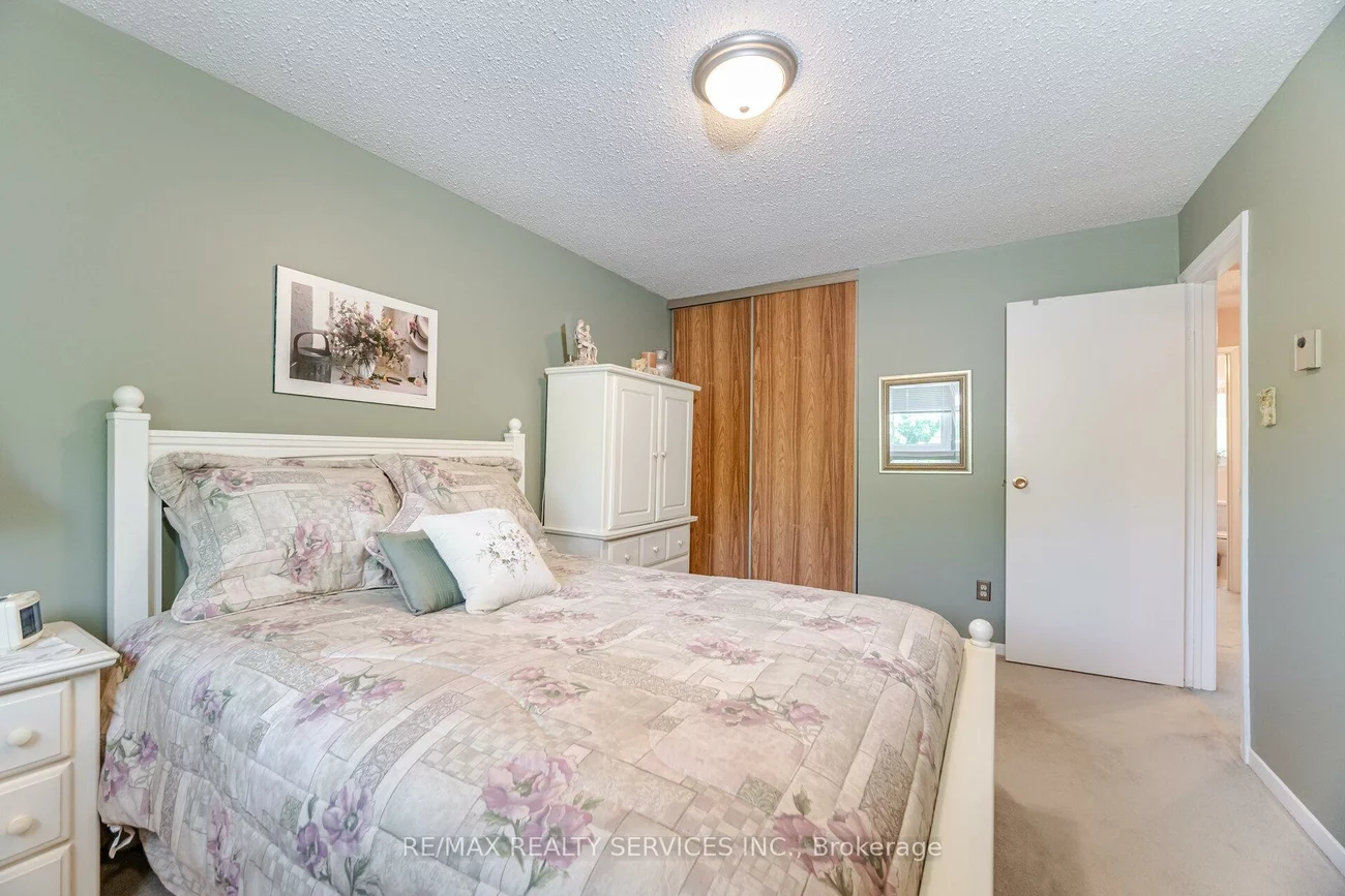 32, Rosset, Downtown Brampton, Brampton