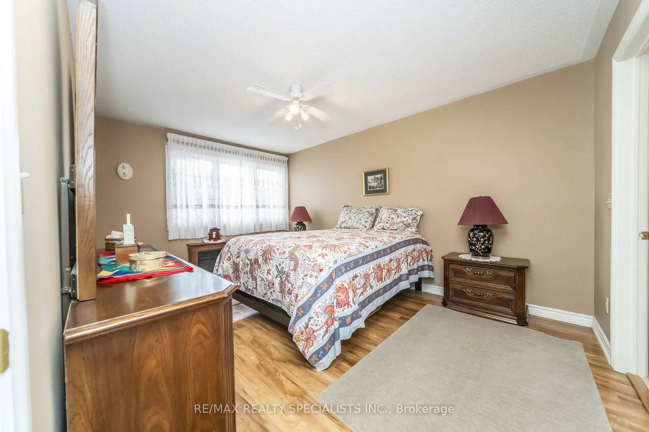 39, Heathcliffe, Central Park, Brampton
