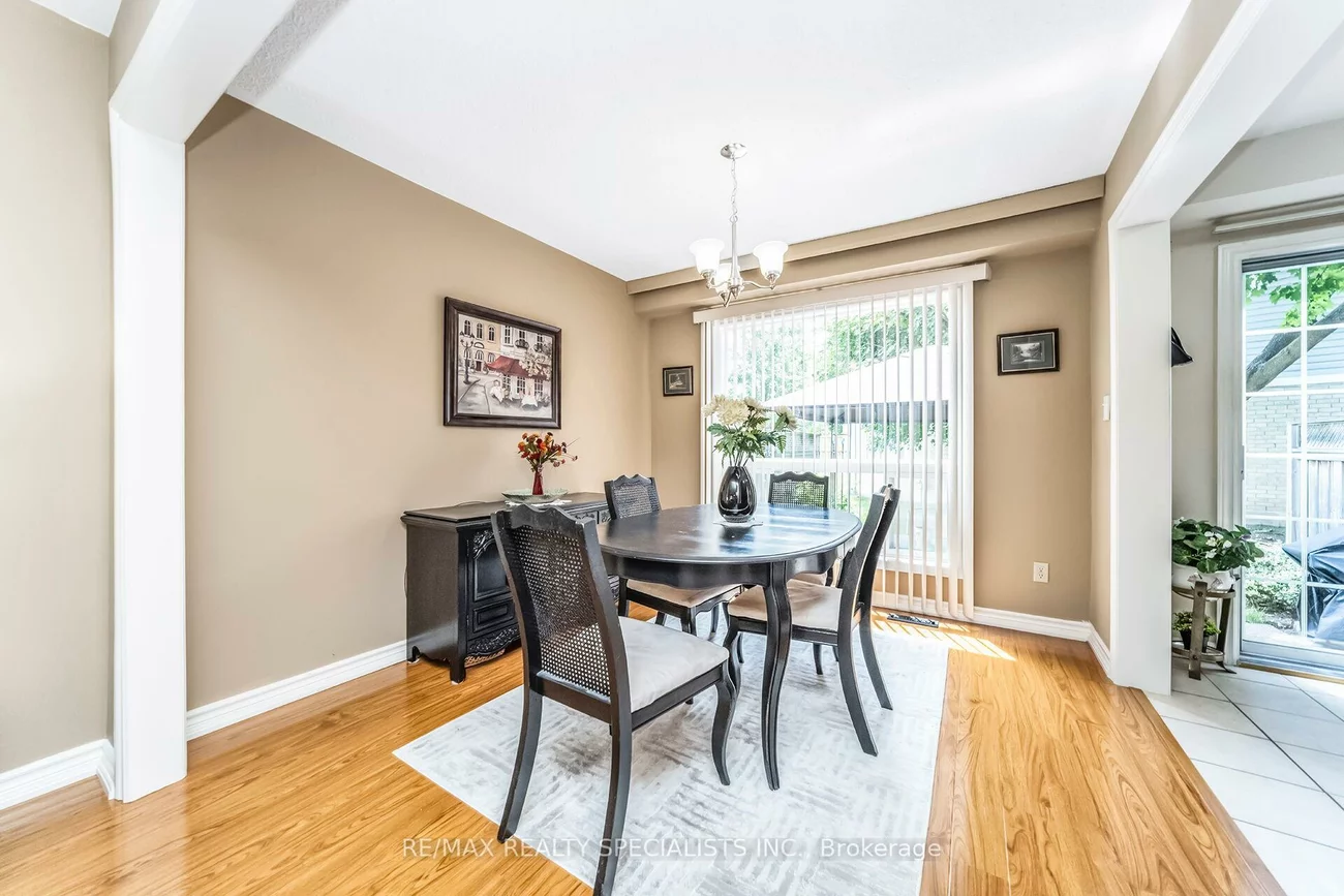 39, Heathcliffe, Central Park, Brampton