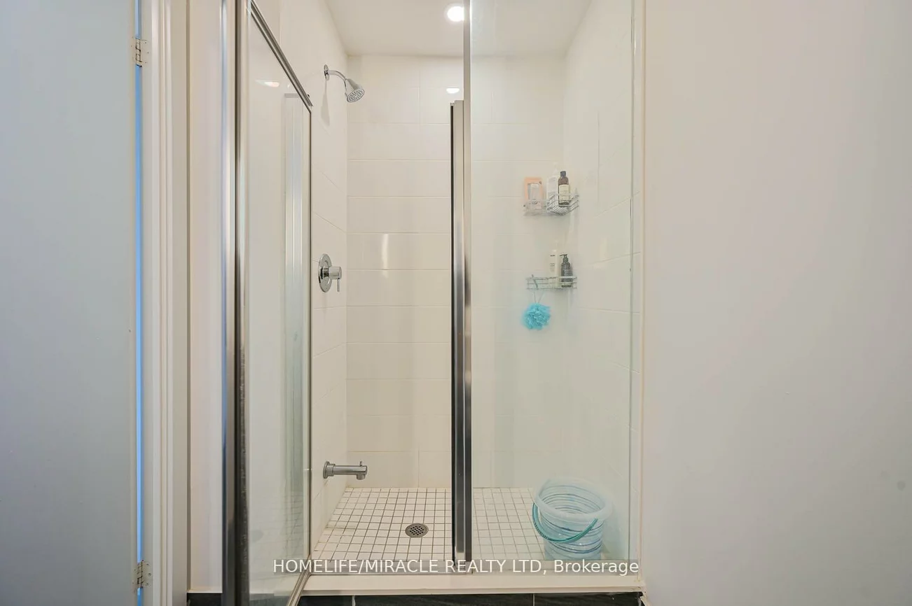 215, Veterans, Northwest Brampton, Brampton