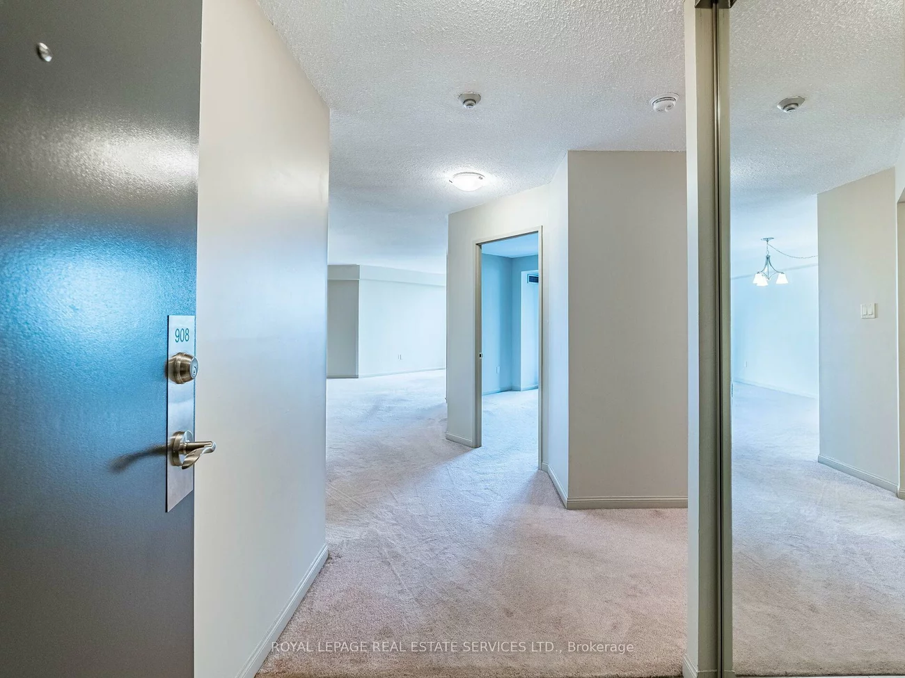 12, Laurelcrest, Queen Street Corridor, Brampton