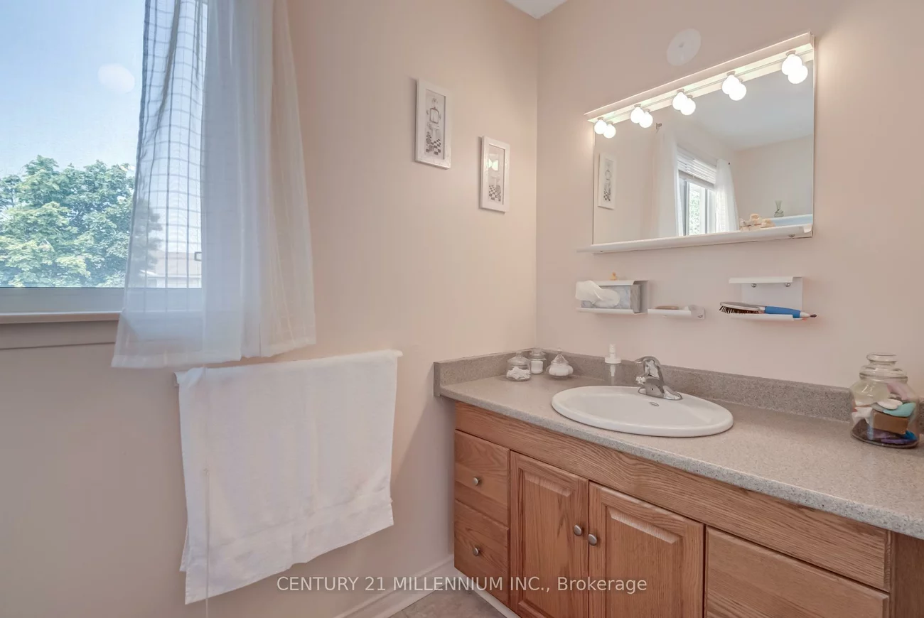 69, Carisbrooke, Central Park, Brampton
