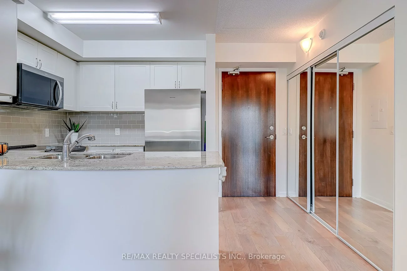 50, Via Rosedale, Sandringham-Wellington, Brampton