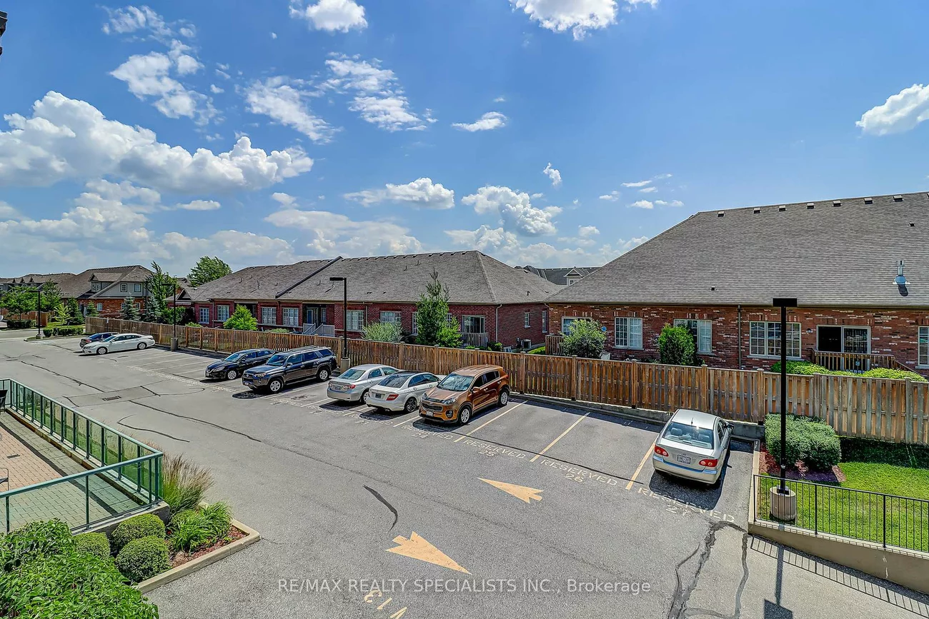 50, Via Rosedale, Sandringham-Wellington, Brampton