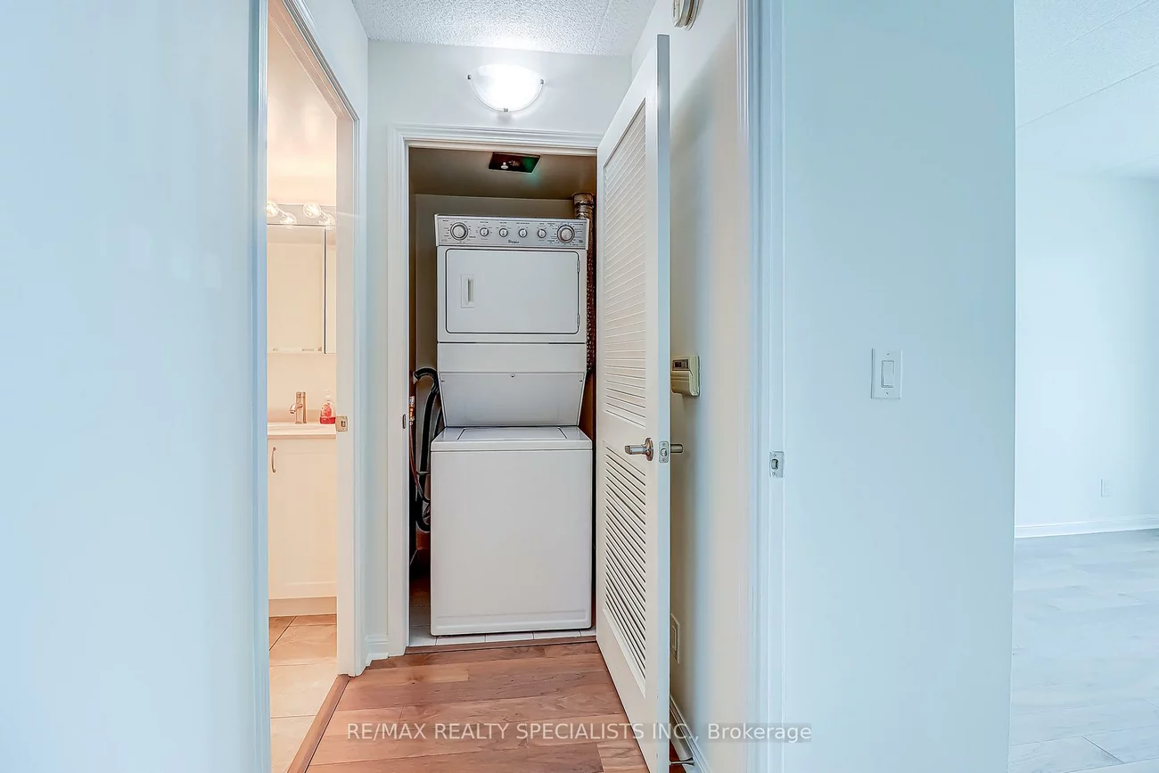 50, Via Rosedale, Sandringham-Wellington, Brampton