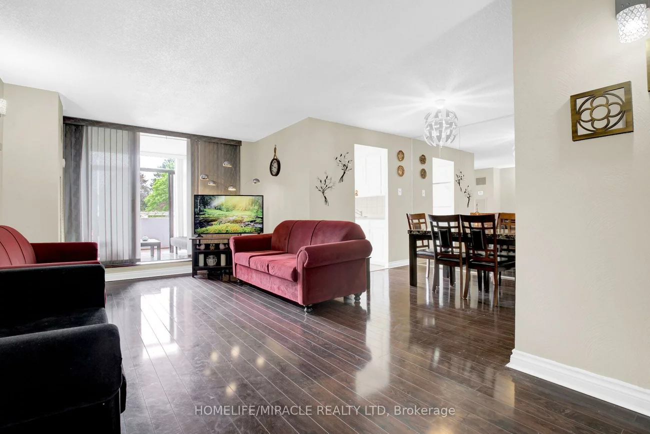 18, Knightsbridge, Queen Street Corridor, Brampton