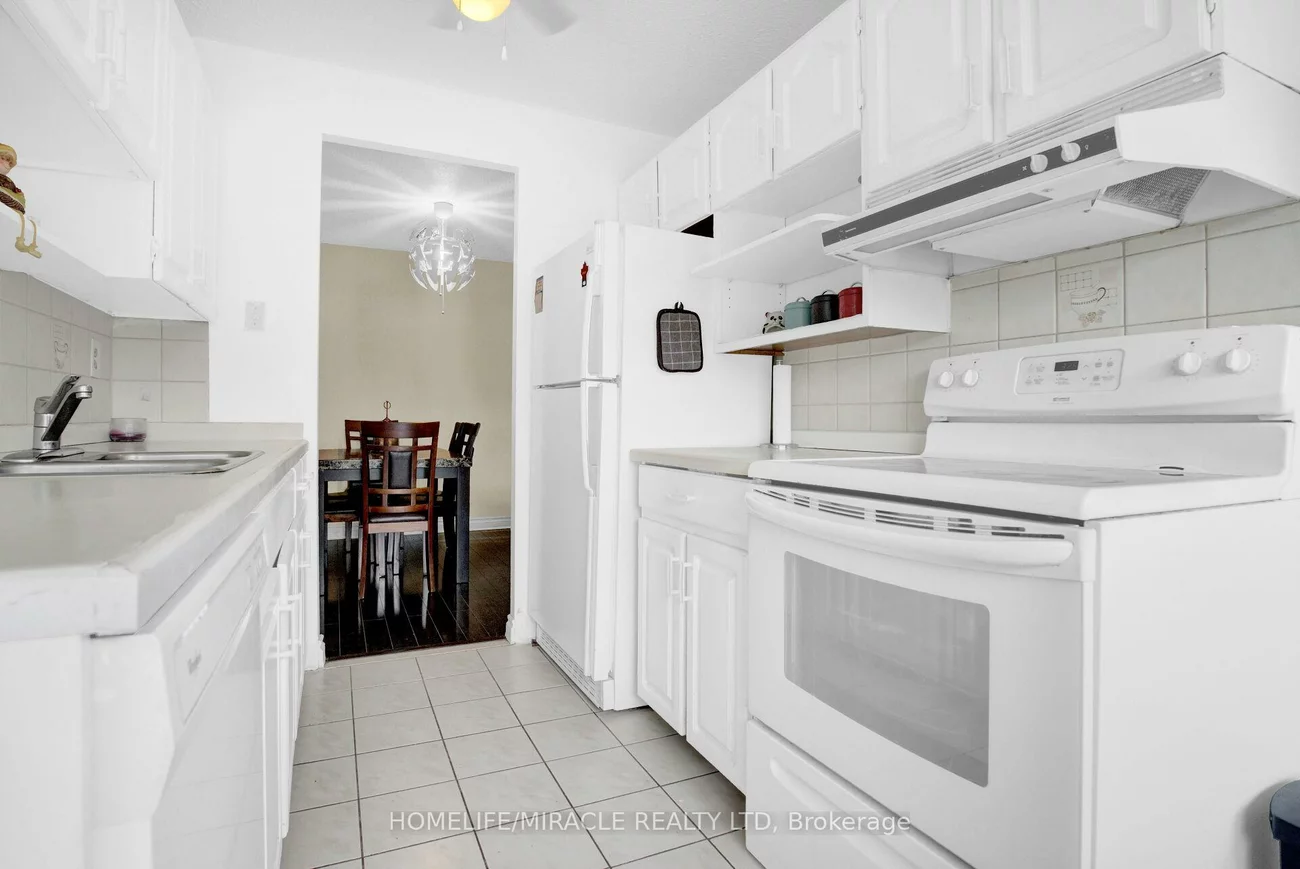 18, Knightsbridge, Queen Street Corridor, Brampton
