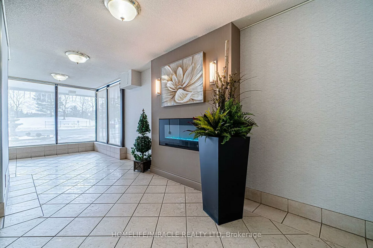 18, Knightsbridge, Queen Street Corridor, Brampton