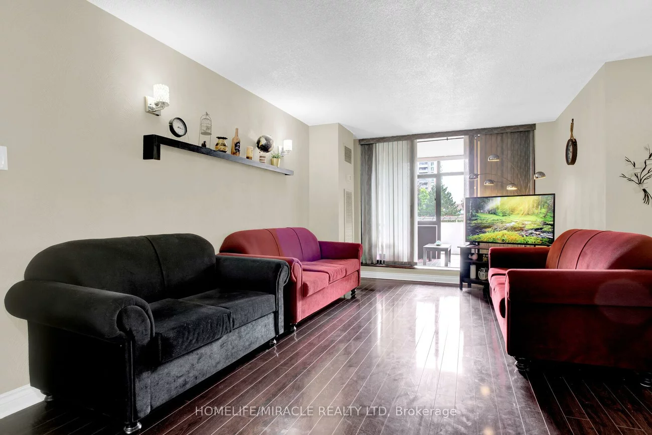 18, Knightsbridge, Queen Street Corridor, Brampton
