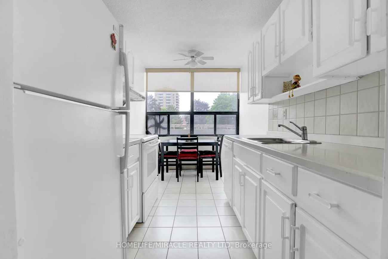 18, Knightsbridge, Queen Street Corridor, Brampton