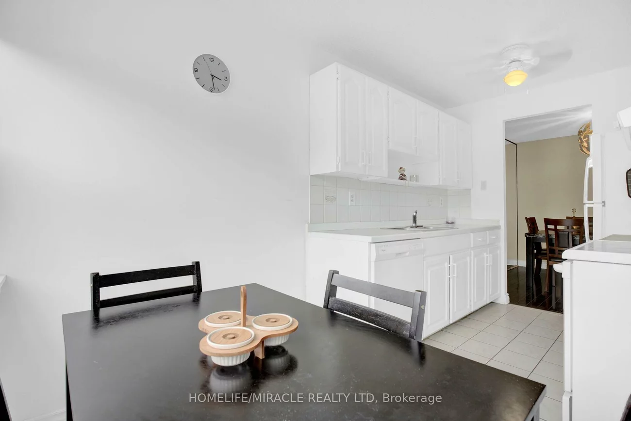 18, Knightsbridge, Queen Street Corridor, Brampton