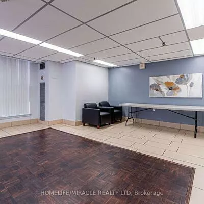 18, Knightsbridge, Queen Street Corridor, Brampton