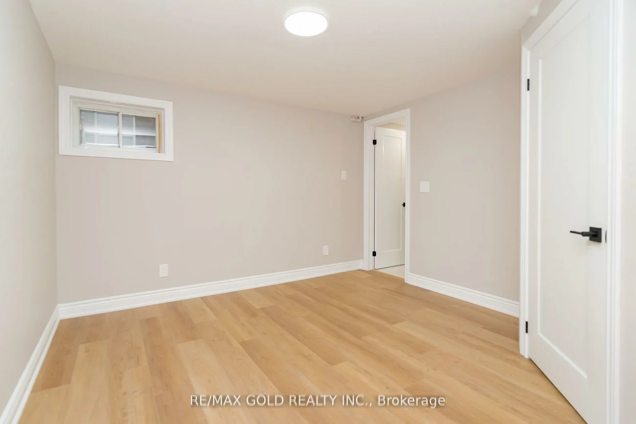 17, Eden Park, Southgate, Brampton