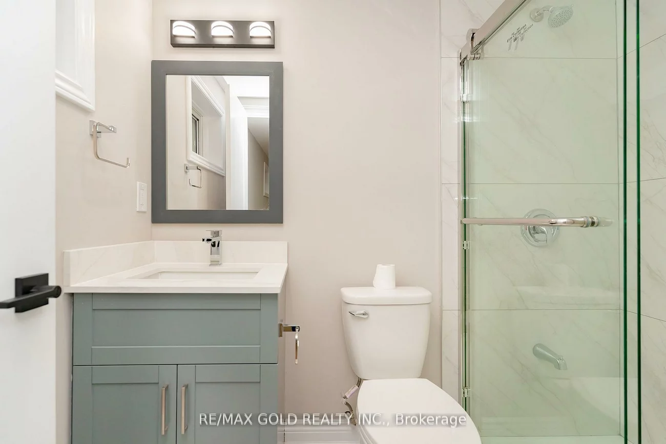 17, Eden Park, Southgate, Brampton