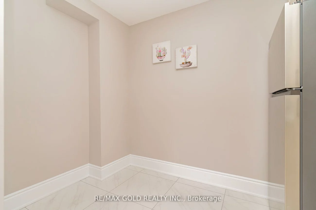 17, Eden Park, Southgate, Brampton