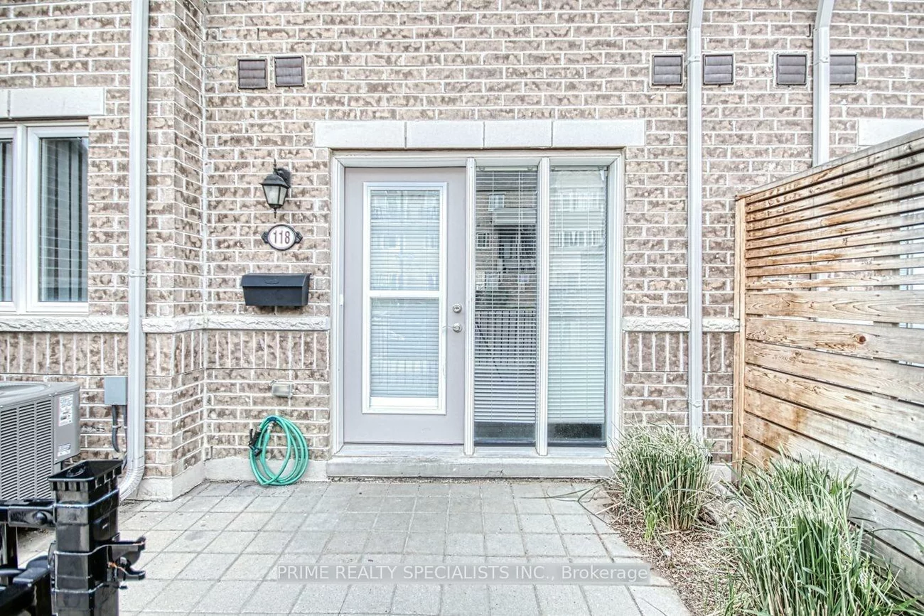 250, Sunny Meadow, Sandringham-Wellington, Brampton