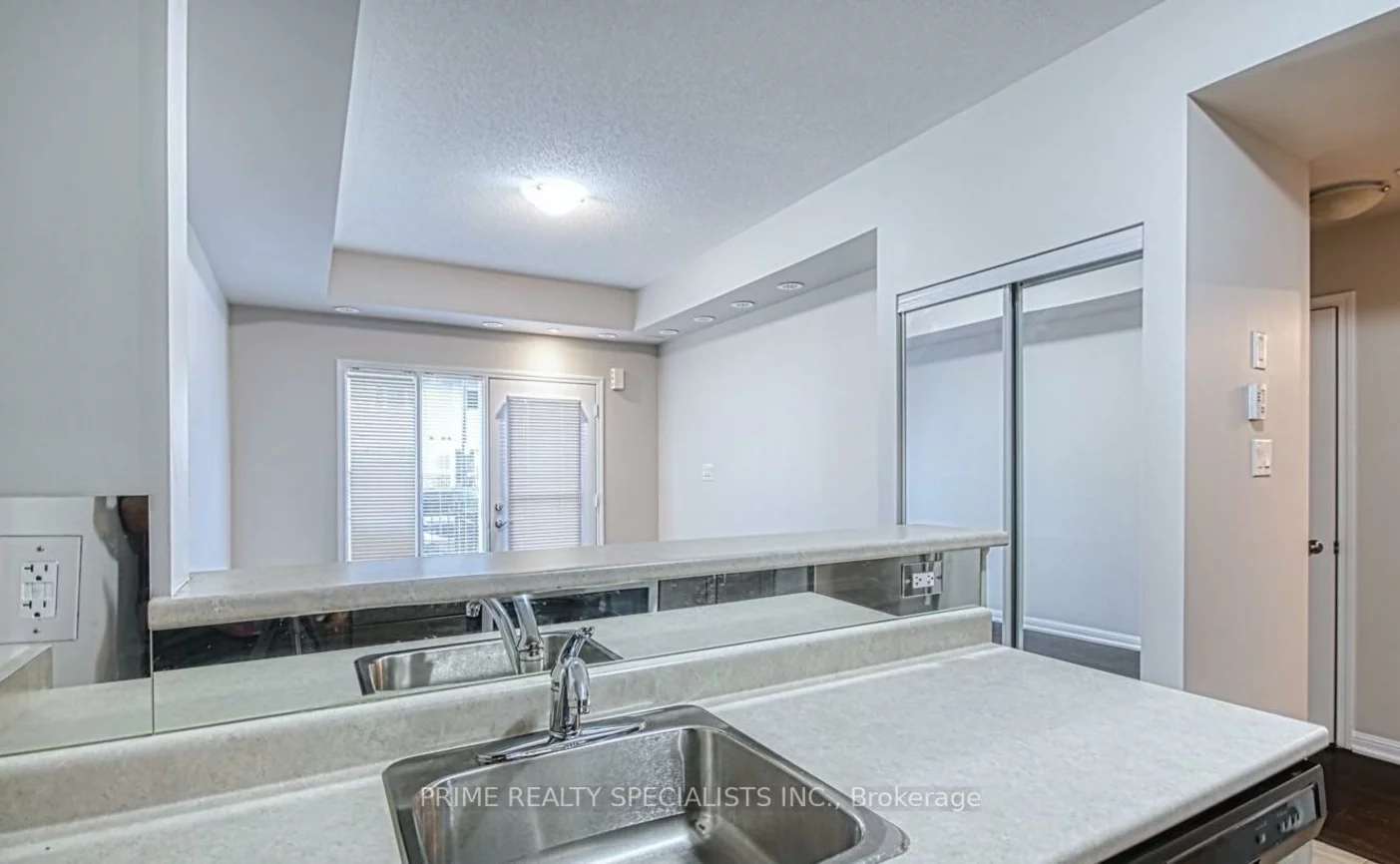 250, Sunny Meadow, Sandringham-Wellington, Brampton