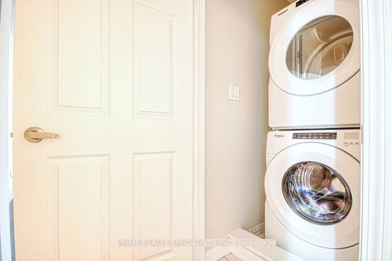 250, Sunny Meadow, Sandringham-Wellington, Brampton