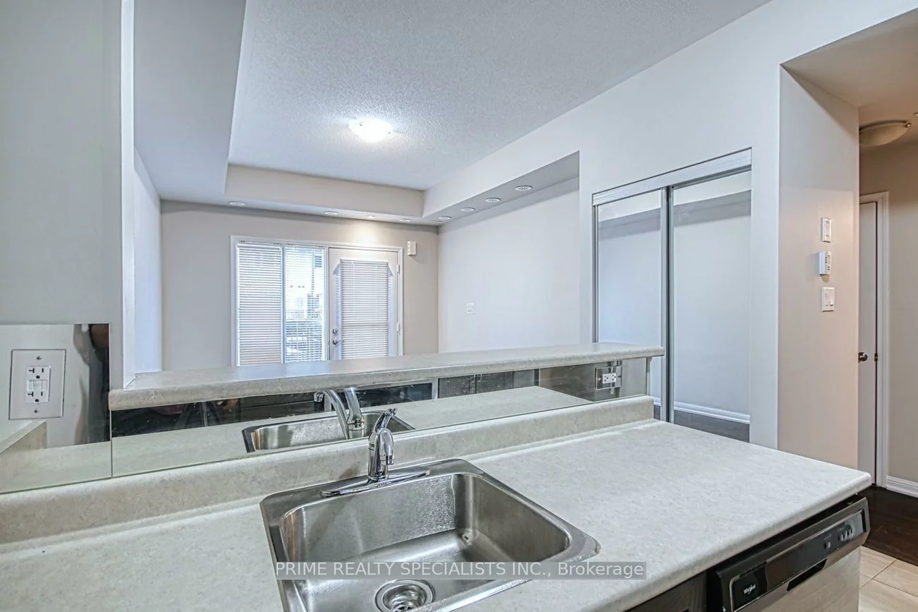 250, Sunny Meadow, Sandringham-Wellington, Brampton
