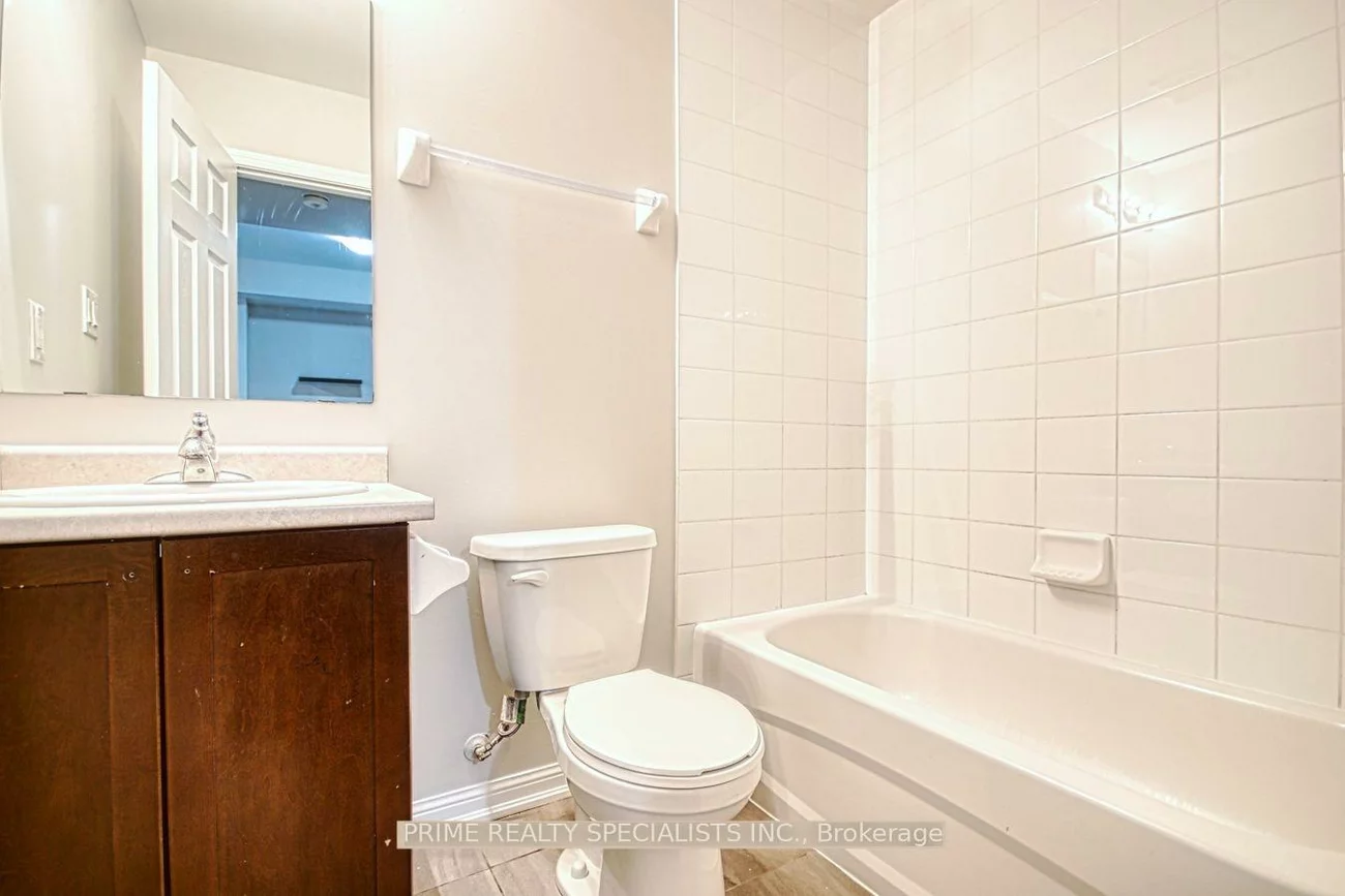 250, Sunny Meadow, Sandringham-Wellington, Brampton