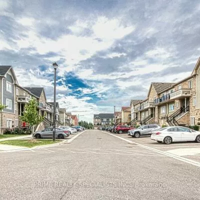 250, Sunny Meadow, Sandringham-Wellington, Brampton