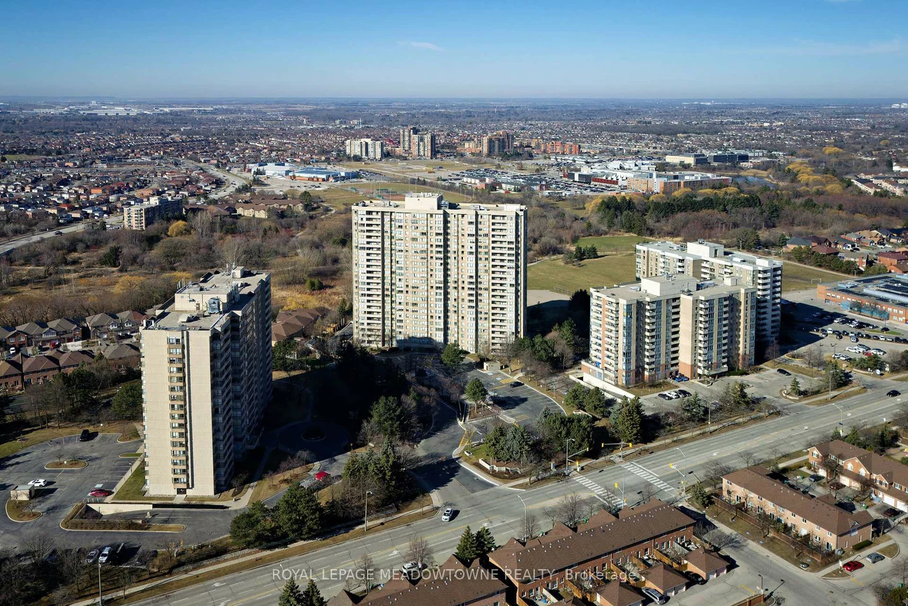 30, Malta, Fletcher's Creek South, Brampton