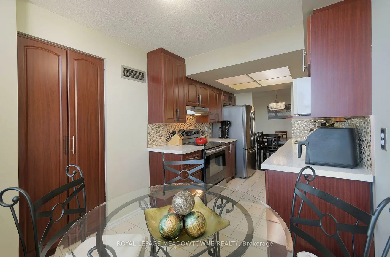 30, Malta, Fletcher's Creek South, Brampton