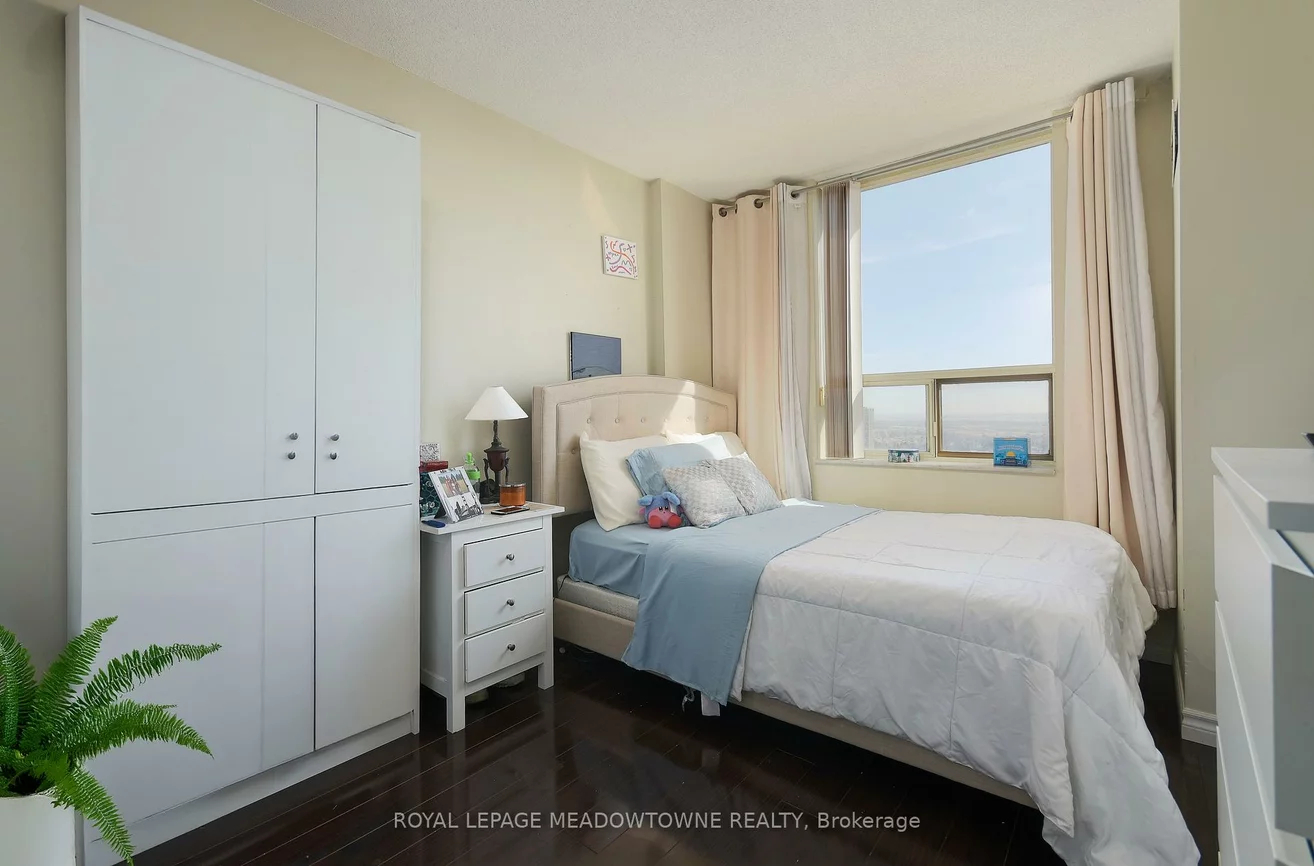 30, Malta, Fletcher's Creek South, Brampton