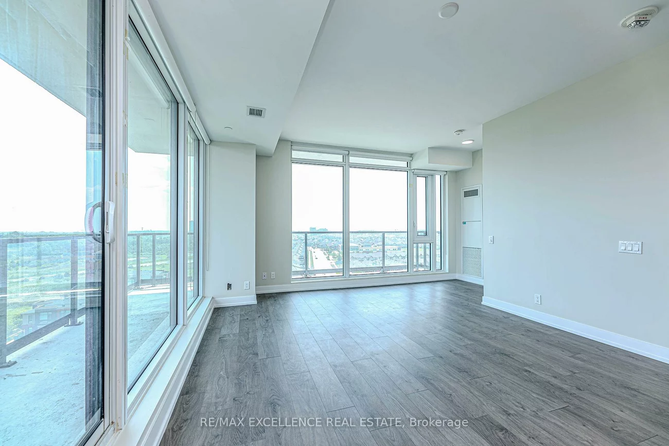215, Veterans, Brampton North, Brampton
