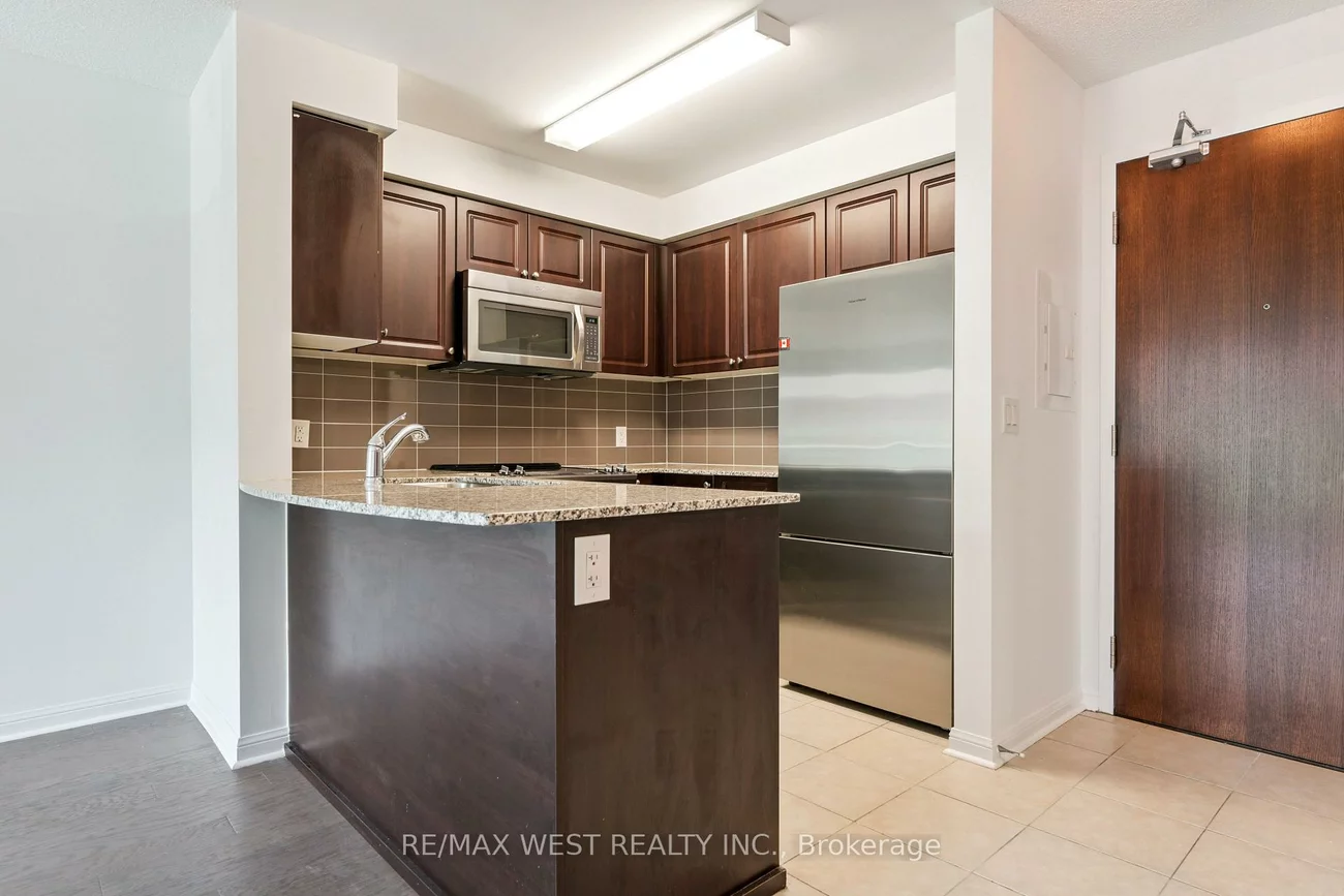 50, Via Rosedale, Sandringham-Wellington, Brampton