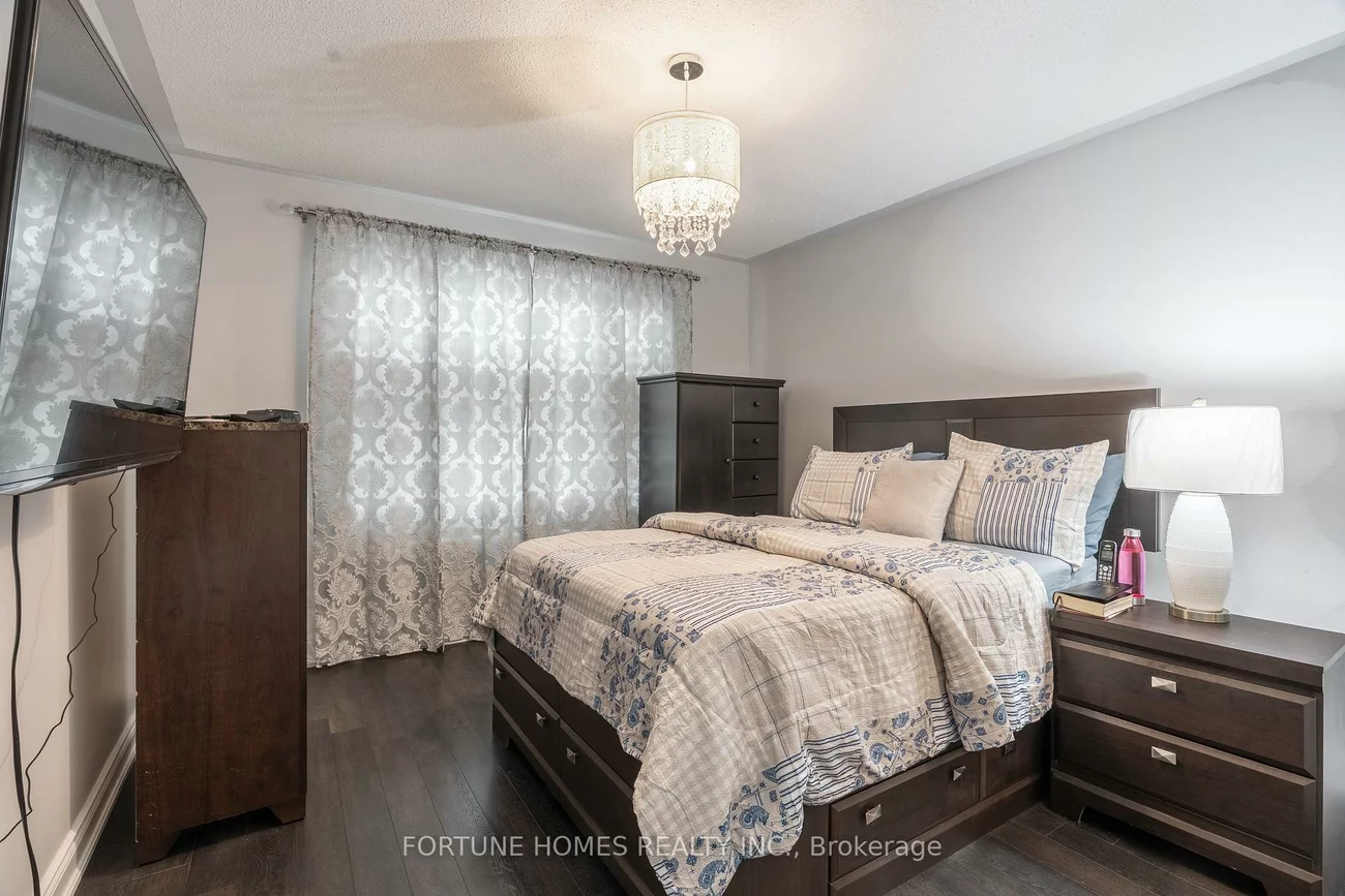 67, Locust, Sandringham-Wellington, Brampton